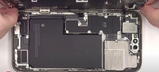 二连浩特苹果14维修分享看iPhone 14 Pro Max拆解 